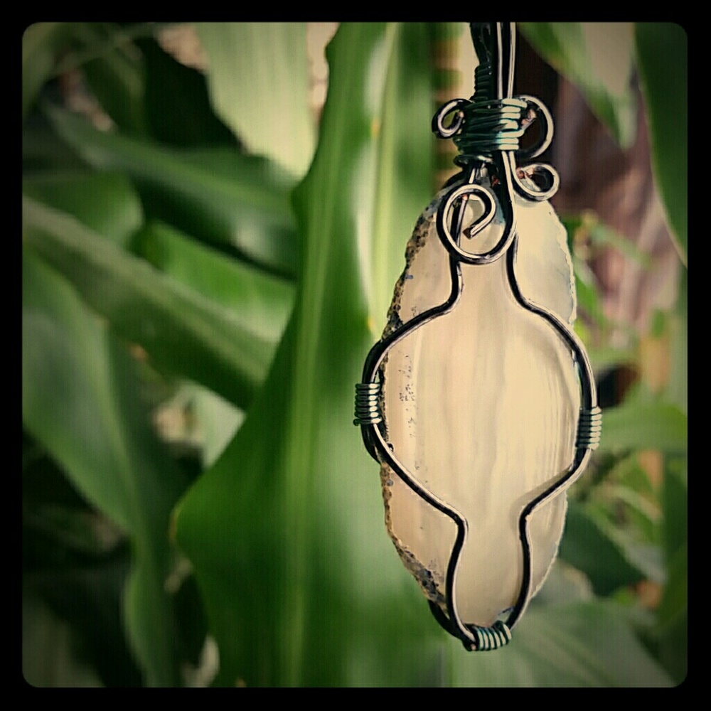 Wire wrapped Agate necklace